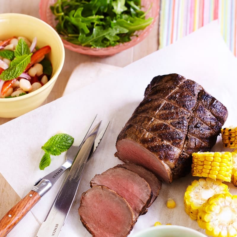 Photo of Barbecued beef fillet with garlic white bean salad by WW