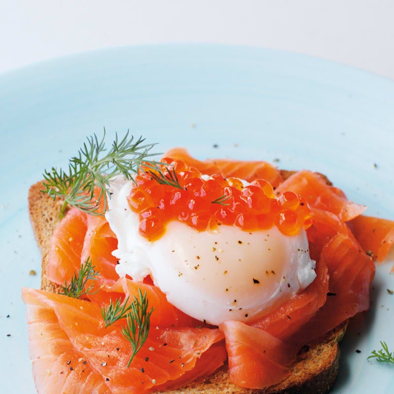 Photo of Poached egg & smoked salmon brunch by WW