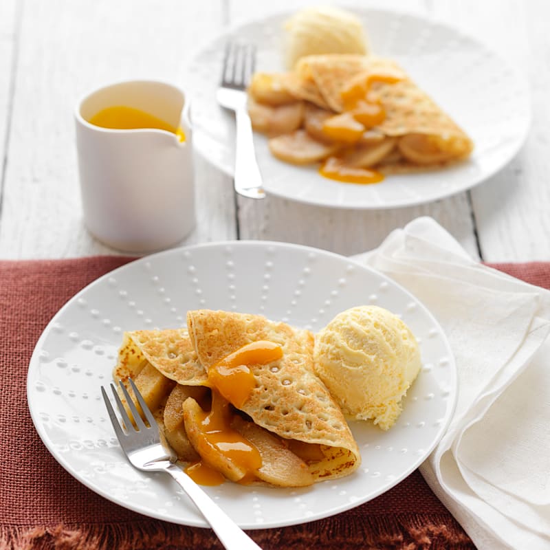 Photo of Apple crepes with mango sauce by WW