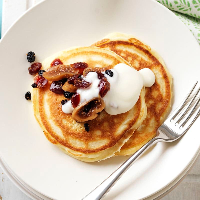 Photo of Vanilla hotcakes with warm fruit compote by WW