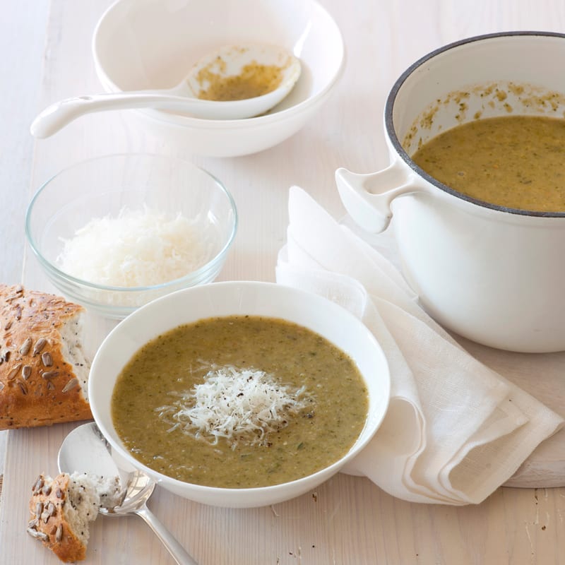 Photo of Broccoli, zucchini and bean soup by WW