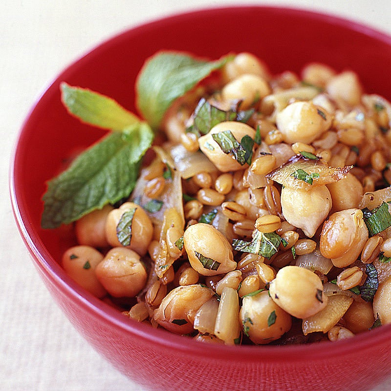 Photo of Roasted onion, chickpea, and wheat berry salad by WW