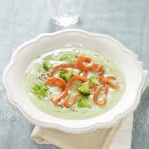 Photo de Soupe au brocoli et au saumon fumé prise par WW
