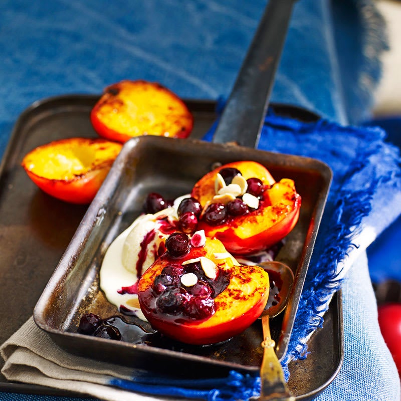 Photo of Grilled nectarines with blueberry compote by WW