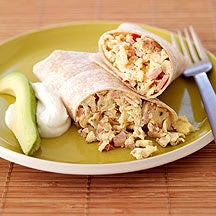 Photo de Burrito de petit déjeuner avec des œufs et du bacon prise par WW