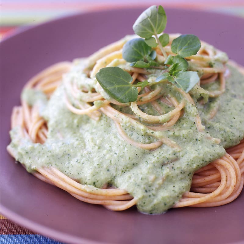 Photo de Spaghetti à la sauce crémeuse déesse verte par WW