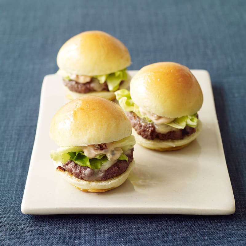 Photo of Chipotle-cheddar venison sliders by WW