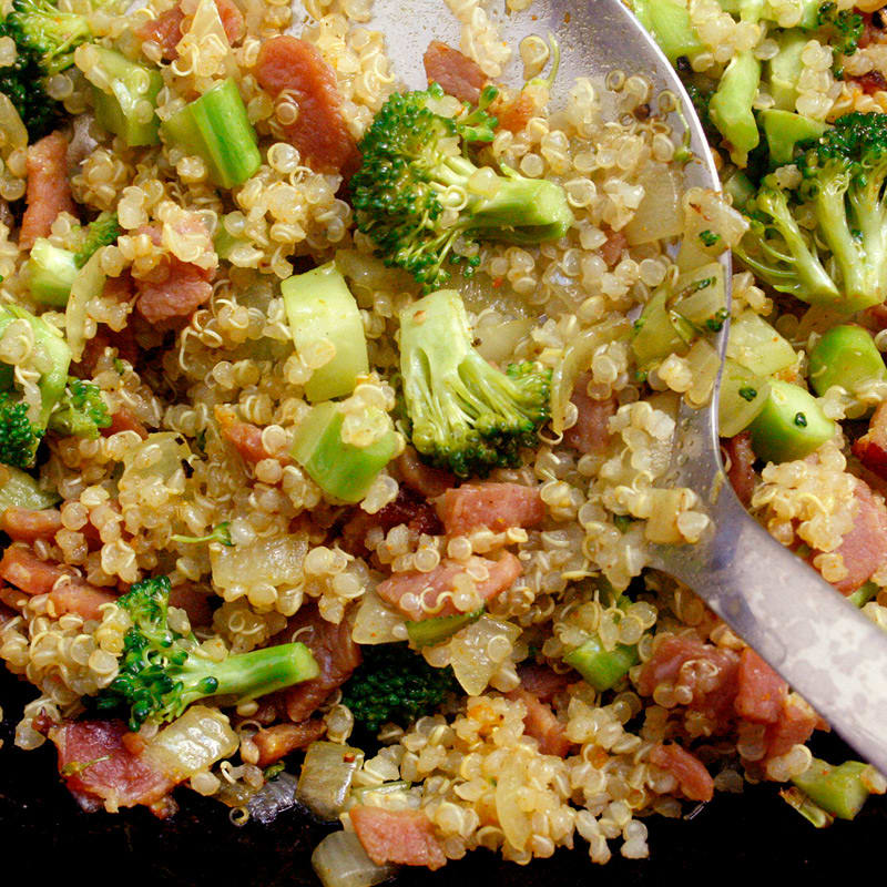 Photo of Stir-fried curried quinoa with ham and broccoli by WW