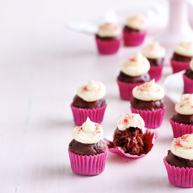 Photo of Mini red velvet cupcakes by WW