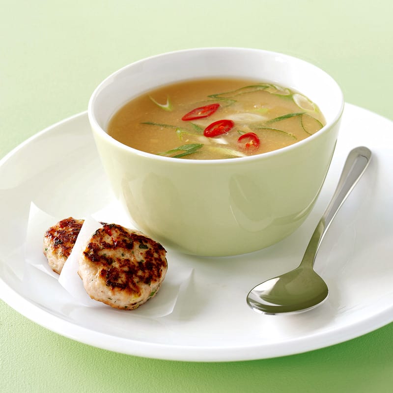 Foto Asia-Suppe mit Fleischbällchen von WW