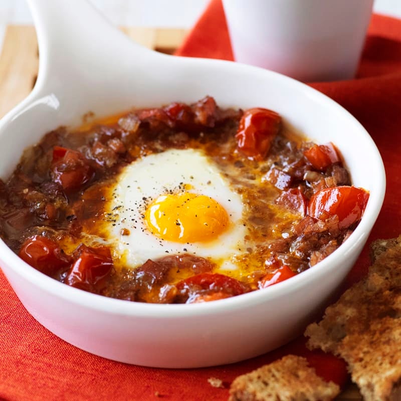 Photo of Baked egg with spicy tomato, bacon and onion by WW