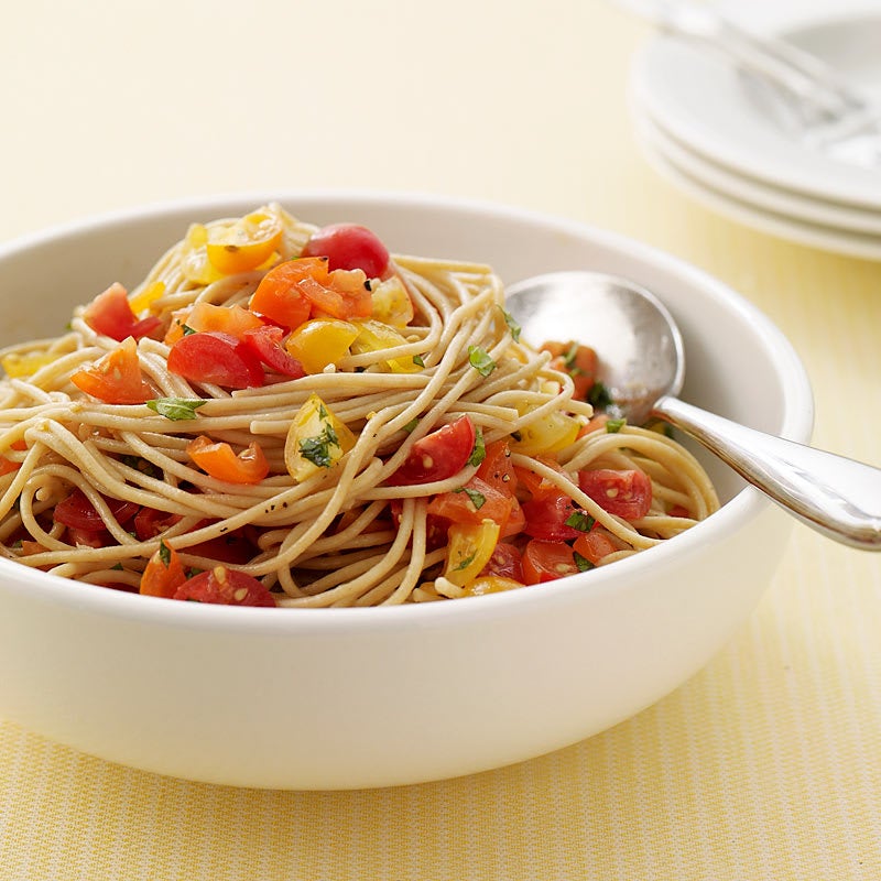 Photo of Pasta with no-cook tomato sauce by WW