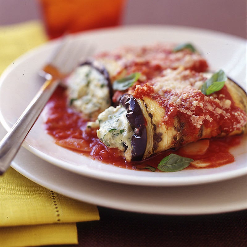 Photo of Eggplant rollatini with tomato-basil sauce by WW