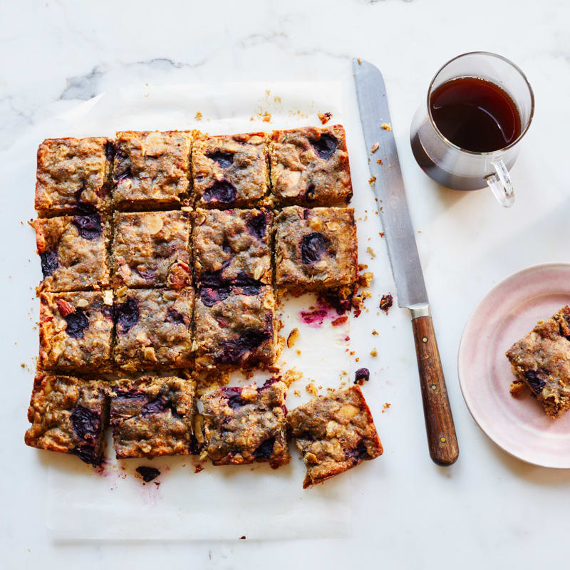Photo of Almond-cherry oat bars by WW
