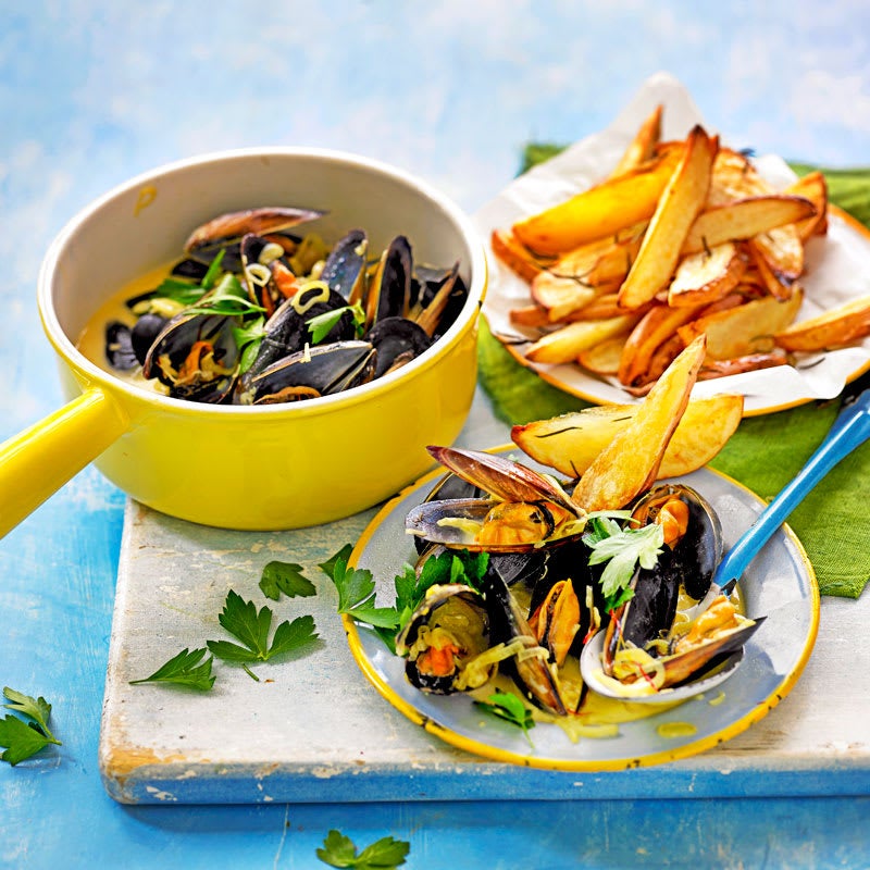 Photo of Creamy mussels with fries by WW