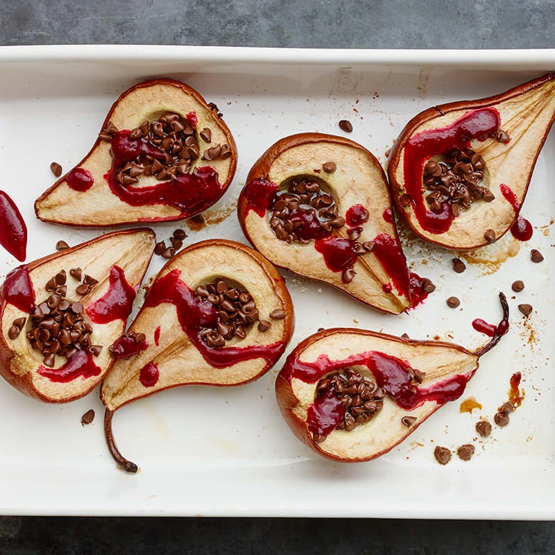 Baked pears with chocolate and raspberry sauce
