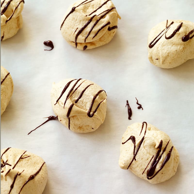 Photo of Chocolate-drizzled meringues by WW