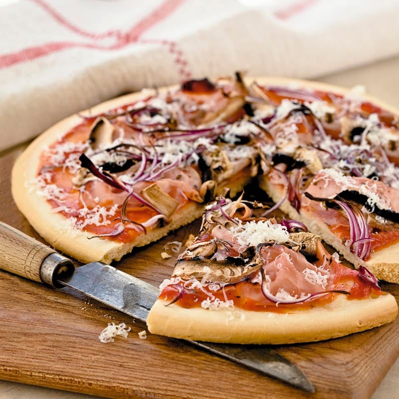 Foto Pizza prosciutto e funghi von WW