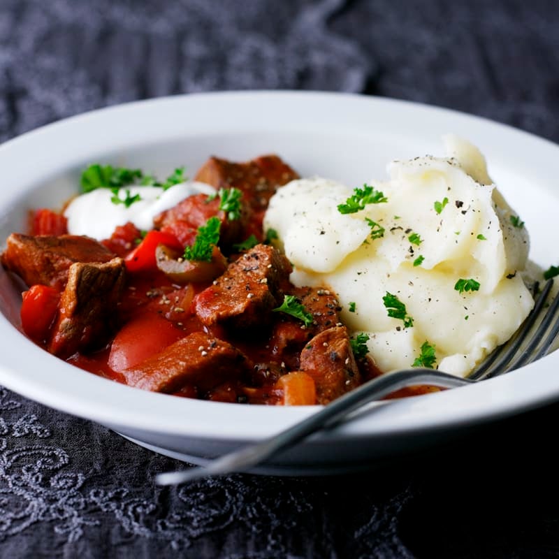 Photo of Hungarian goulash with mashed potatoes by WW