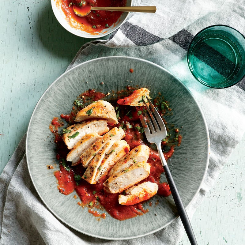 Photo of Chicken with roasted red bell pepper-basil sauce by WW