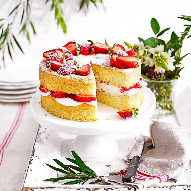 Photo of Lime and strawberry sponge cake by WW