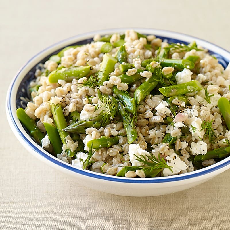 Photo of Farrotto with asparagus, feta and dill by WW