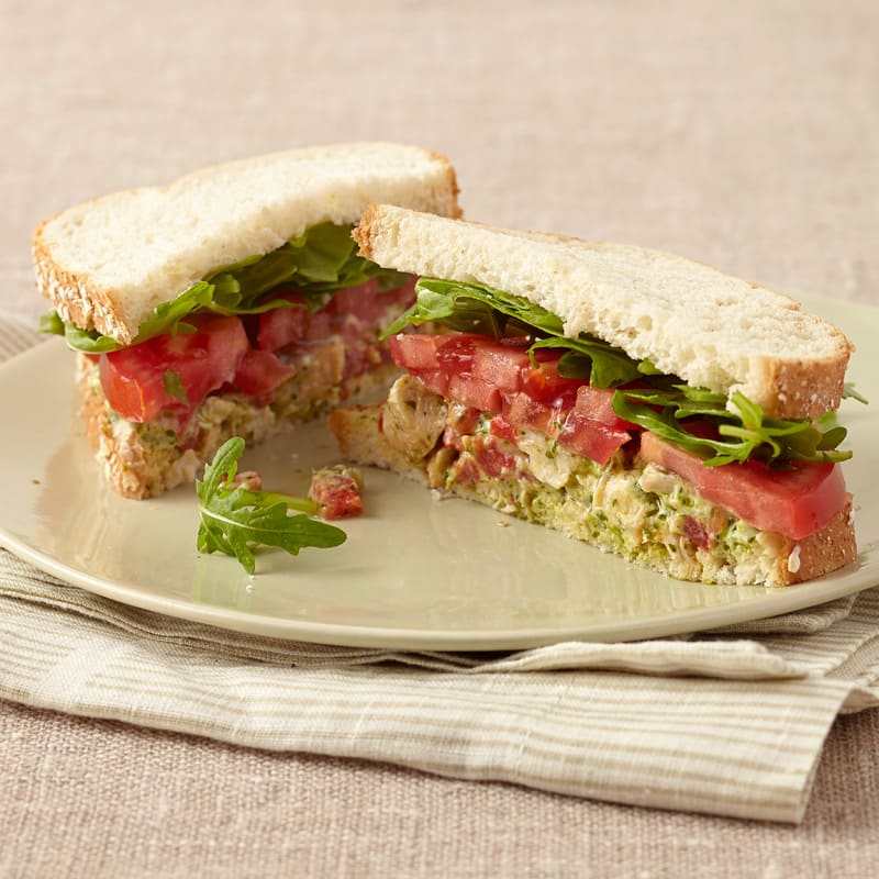 Photo de Sandwich à la salade de poulet d’inspiration italienne   par WW