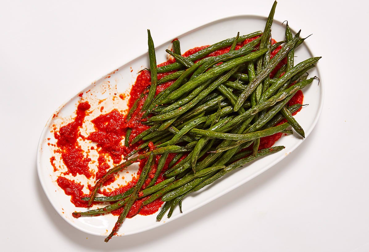 Photo of Roasted green beans with red pepper sauce by WW