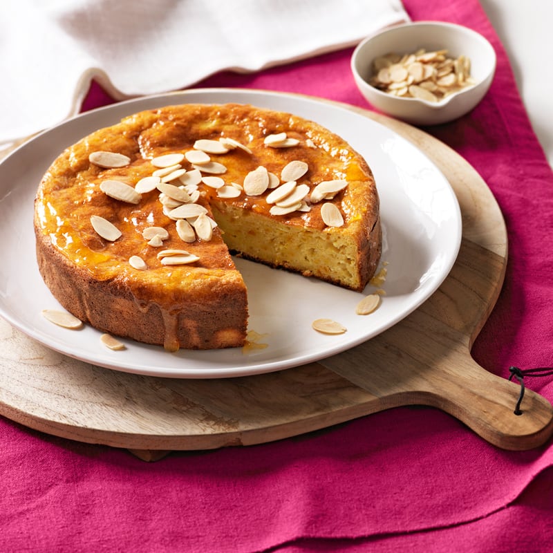 Photo of Orange, almond and apricot cake by WW