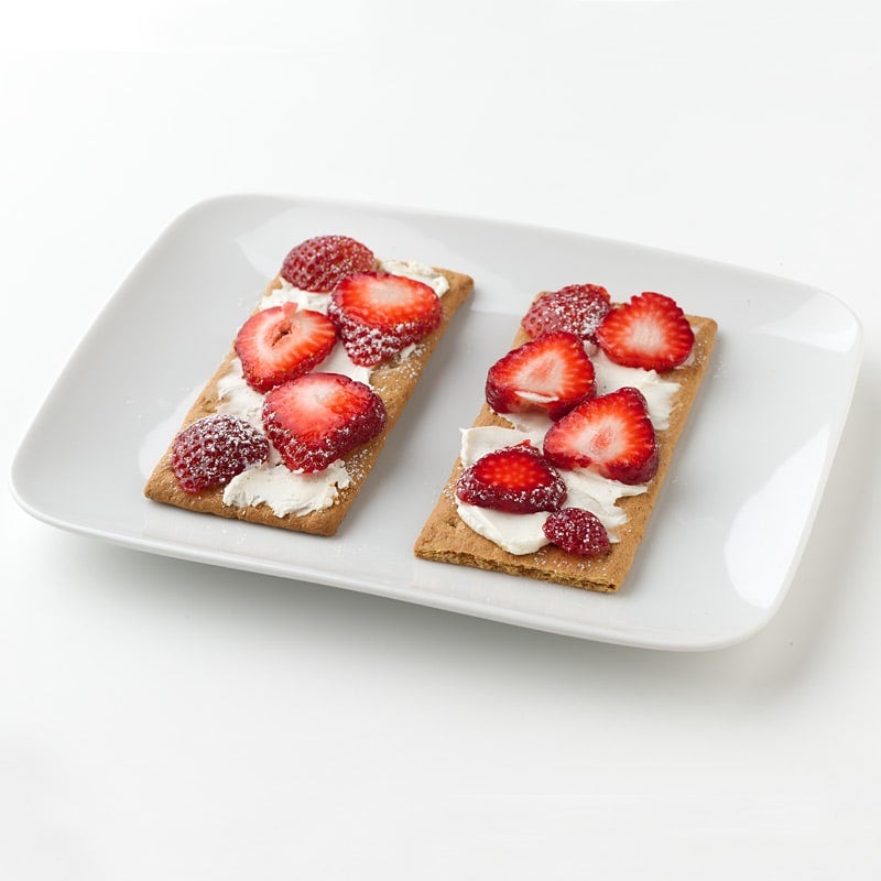 Photo of Mini Strawberry Cheesecake Tarts by WW