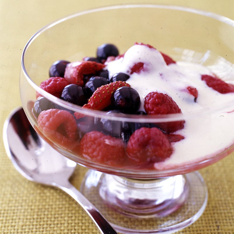 Photo of Broiled mixed berries with custard sauce by WW