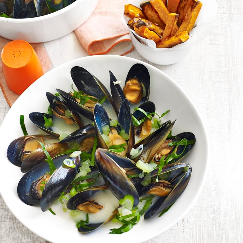 Photo of Moules mariniers with sweet potato chips by WW