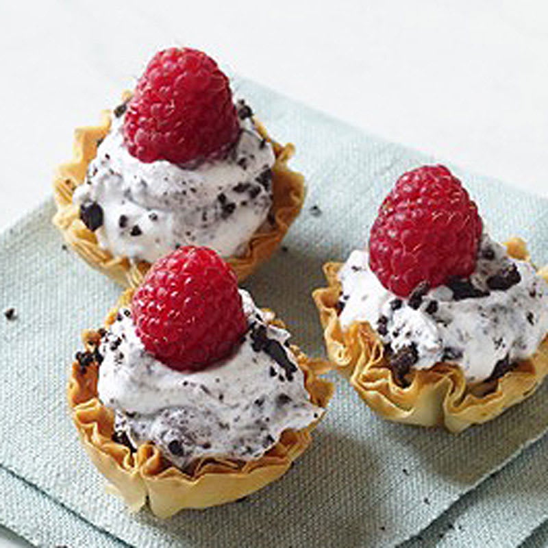 Photo of Mini Cookies and Cream Tarts  by WW