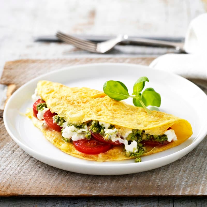 Photo of Tomato, pesto and two-cheese omelette by WW