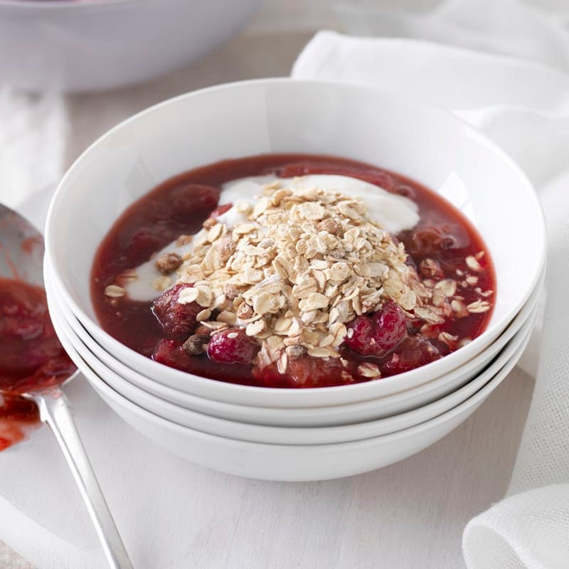 Photo of Rhubarb and berry compote with muesli by WW