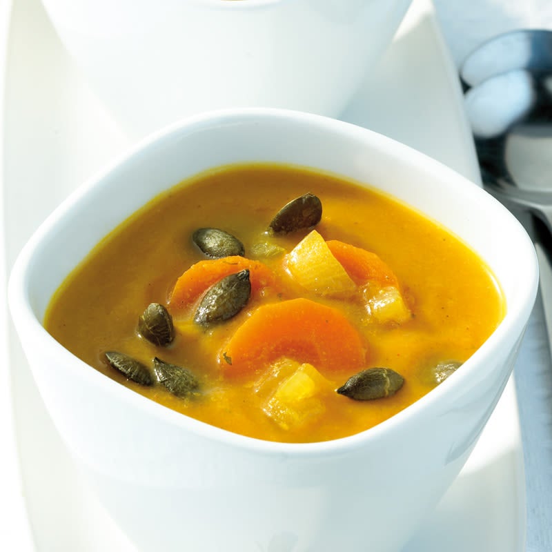 Karotten-Ingwer-Suppe mit Kürbiskernen Rezept | WW Deutschland