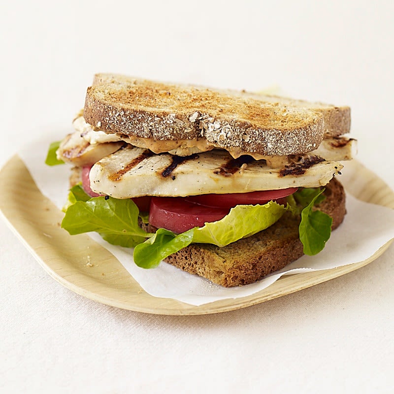 Grilled Chicken Sandwiches With Chipotle Mayonnaise | Recipes | WW USA