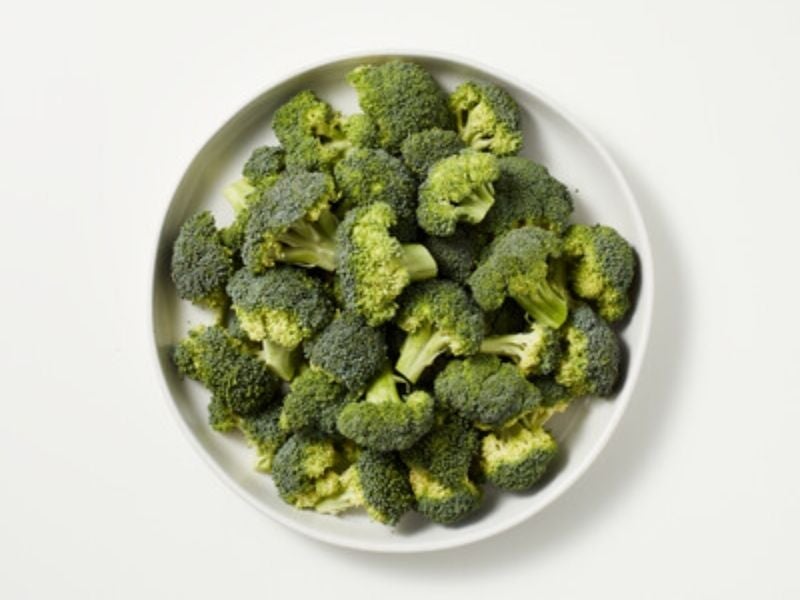 brócolis em um prato